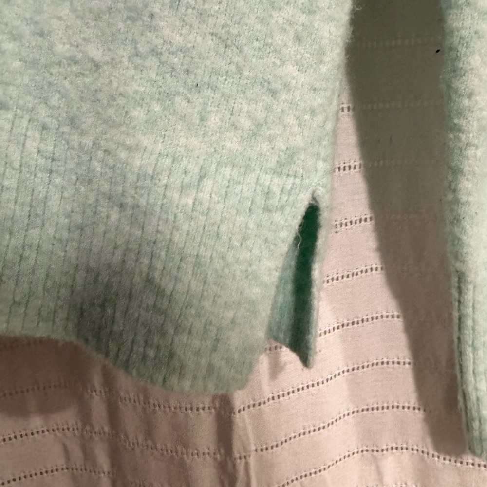 J. Crew Super Soft Wool Blend Crew Neck Sweater Size Large - Picture 3 of 5